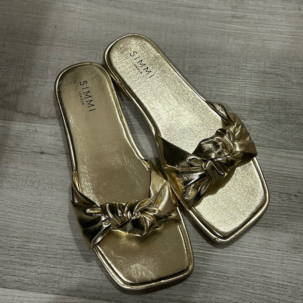 Simmi London Gold Sandals